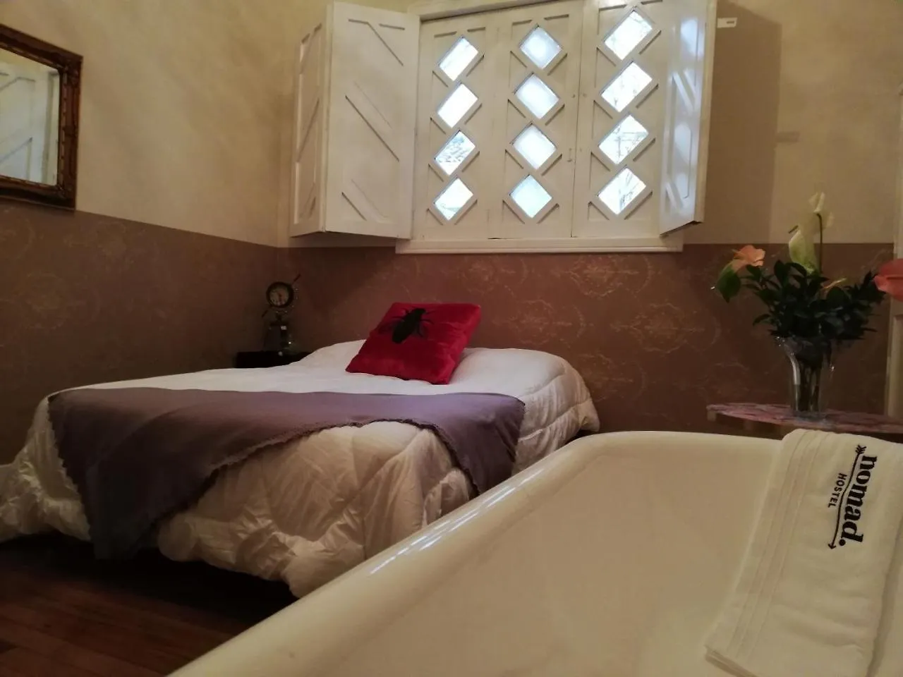 Nomad Hostel Medellin 2*,